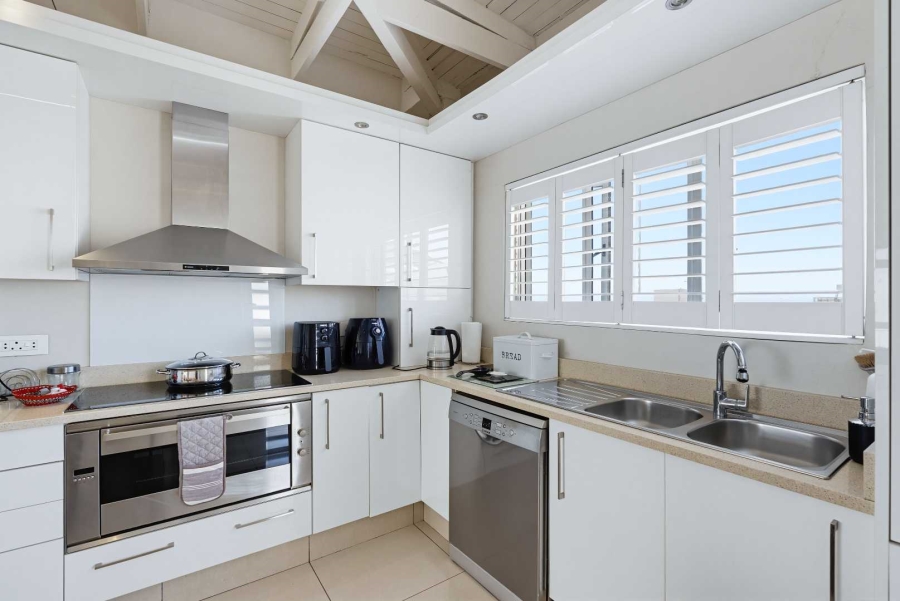 4 Bedroom Property for Sale in Bantry Bay Western Cape